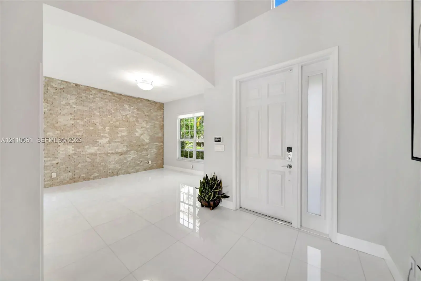 4424 E Whitewater Ave, Weston FL 33332