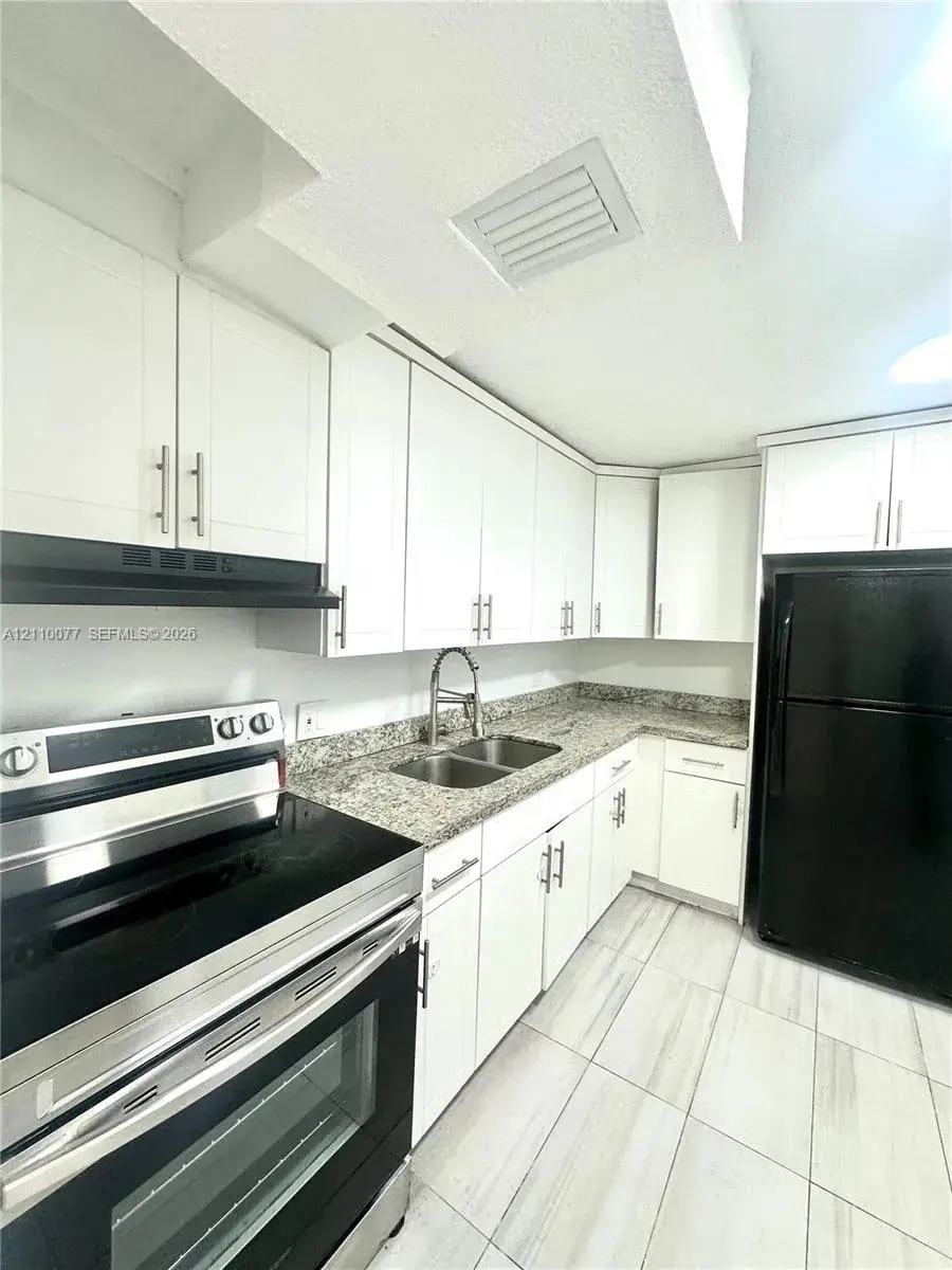 1 bedroom 1 bath Residential for sale at 447 NE 195th St # 214, Miami FL 33179