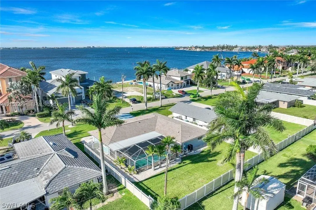 3 bedroom 2 bath Residential for sale at 355 Bayshore Dr., Cape Coral FL 33904