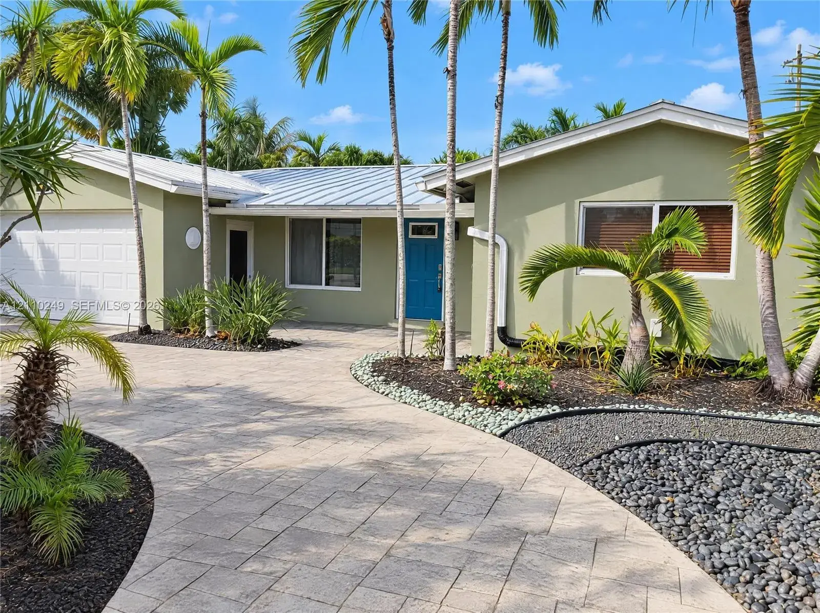 3 bedroom 2 bath Residential for sale at 1825 NE 26th Dr, Wilton Manors FL 33306