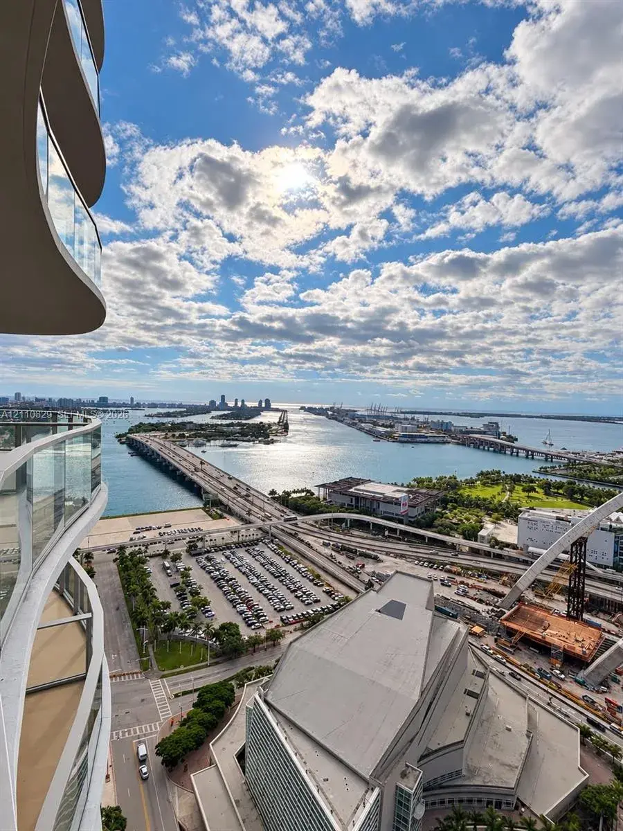 2 bedroom 2 bath Residential for sale at 1400 Biscayne Blvd # 3302, Miami FL 33132