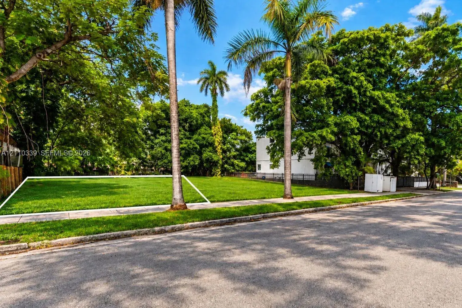 1010 NW 9th Ct, Miami FL 33136