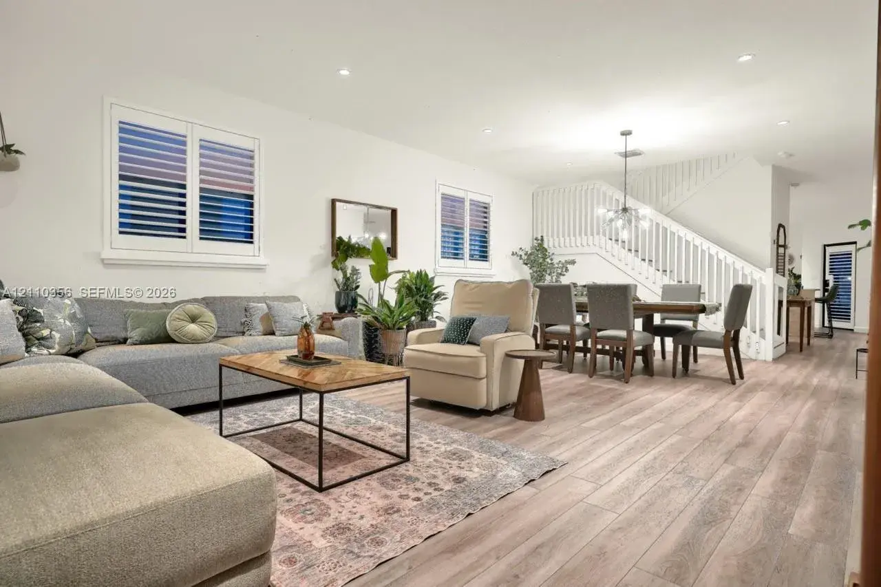 5 bedroom 3 bath Residential for sale at 13362 SW 284 Terr, Homestead FL 33033