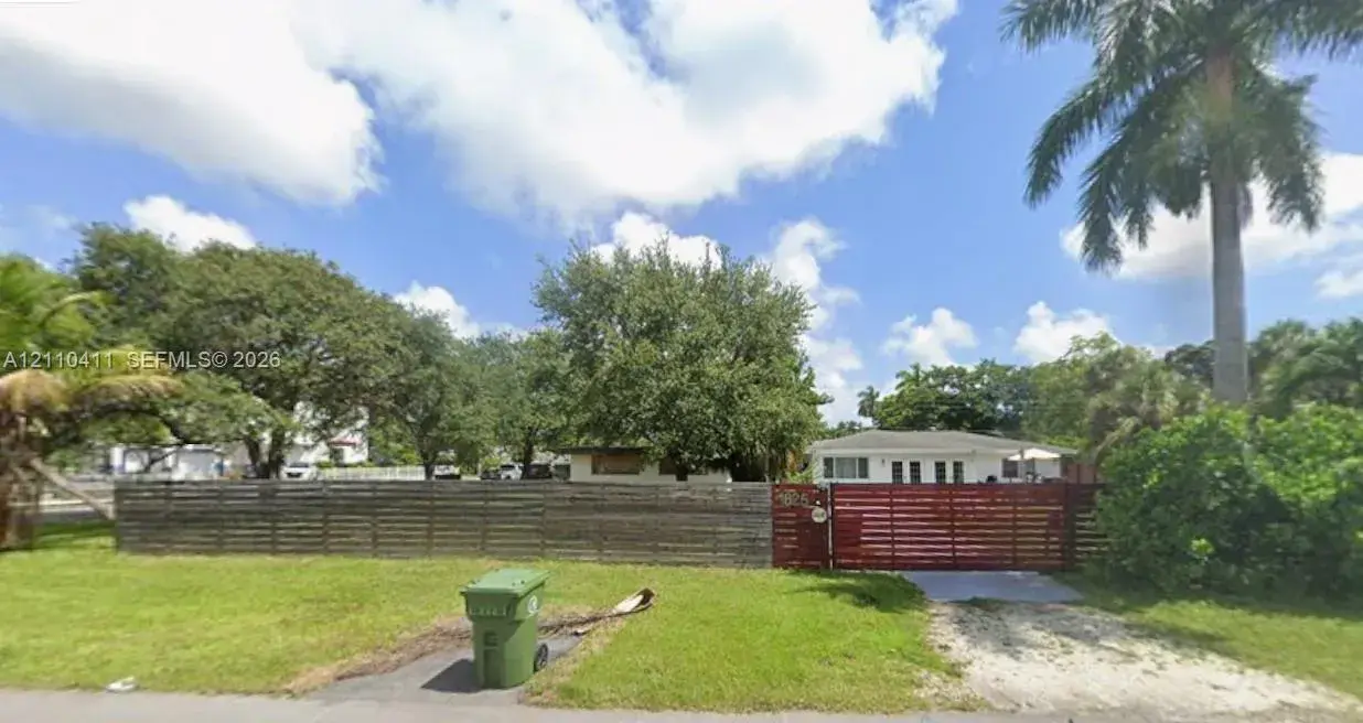 3 bedroom 2 bath Residential for sale at 1825 SW 30th St, Fort Lauderdale FL 33315