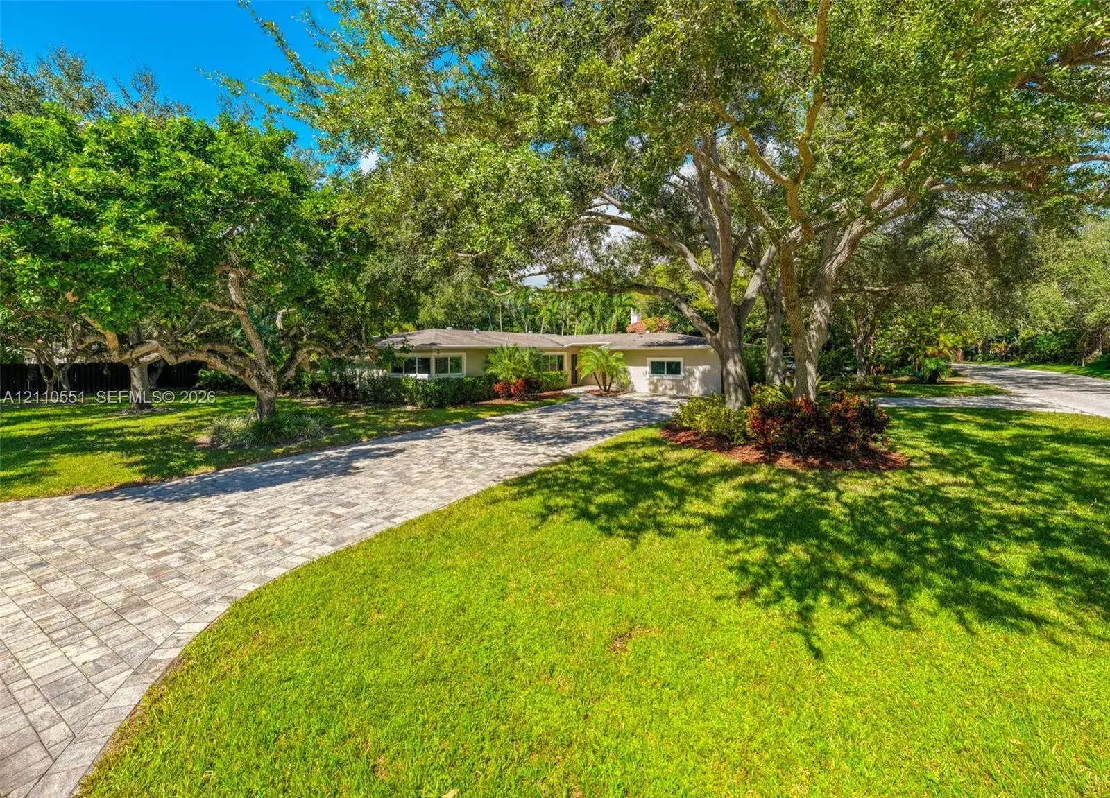 4 bedroom 3 bath Residential for sale at 9330 SW 71st Ave, Pinecrest FL 33156
