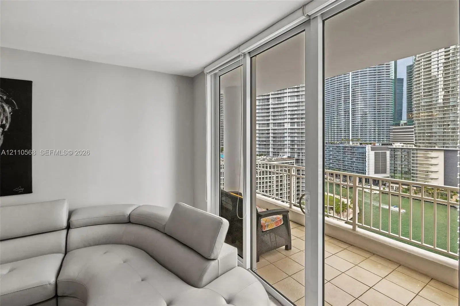 1 bedroom 1 bath Residential for sale at 801 Brickell Key Blvd # 2006, Miami FL 33131
