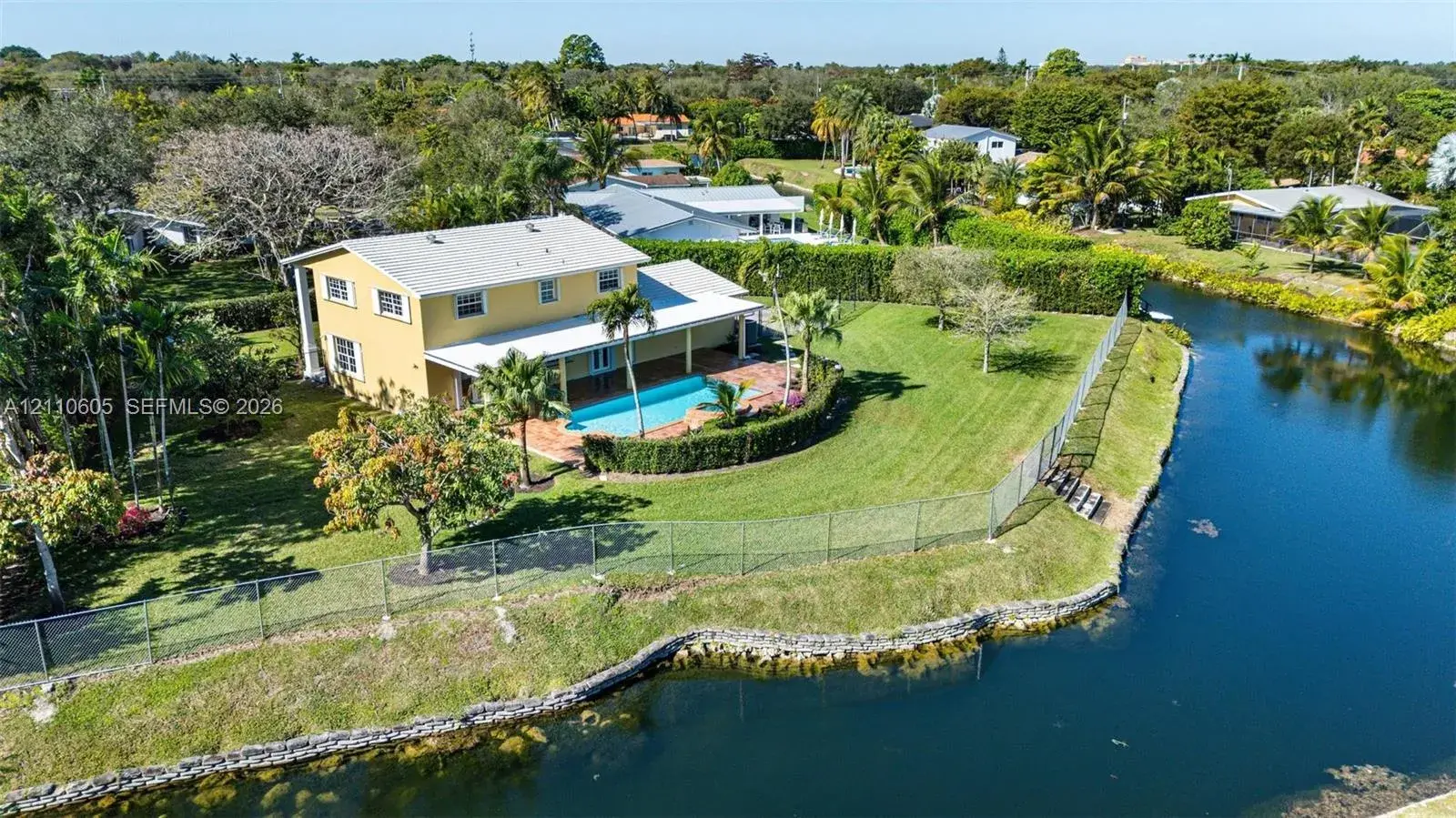 4 bedroom 3 bath Residential for sale at 11401 SW 72nd Pl, Pinecrest FL 33156