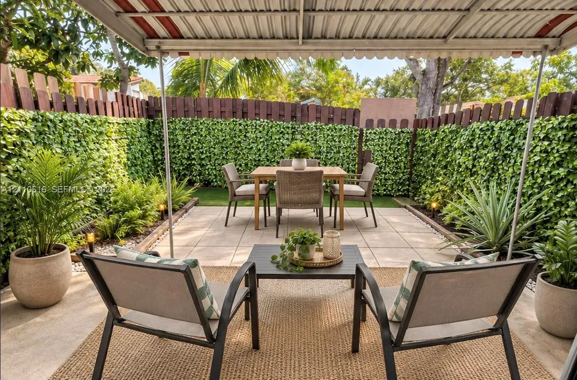 3007 NW 68th St # 9C, Fort Lauderdale FL 33309