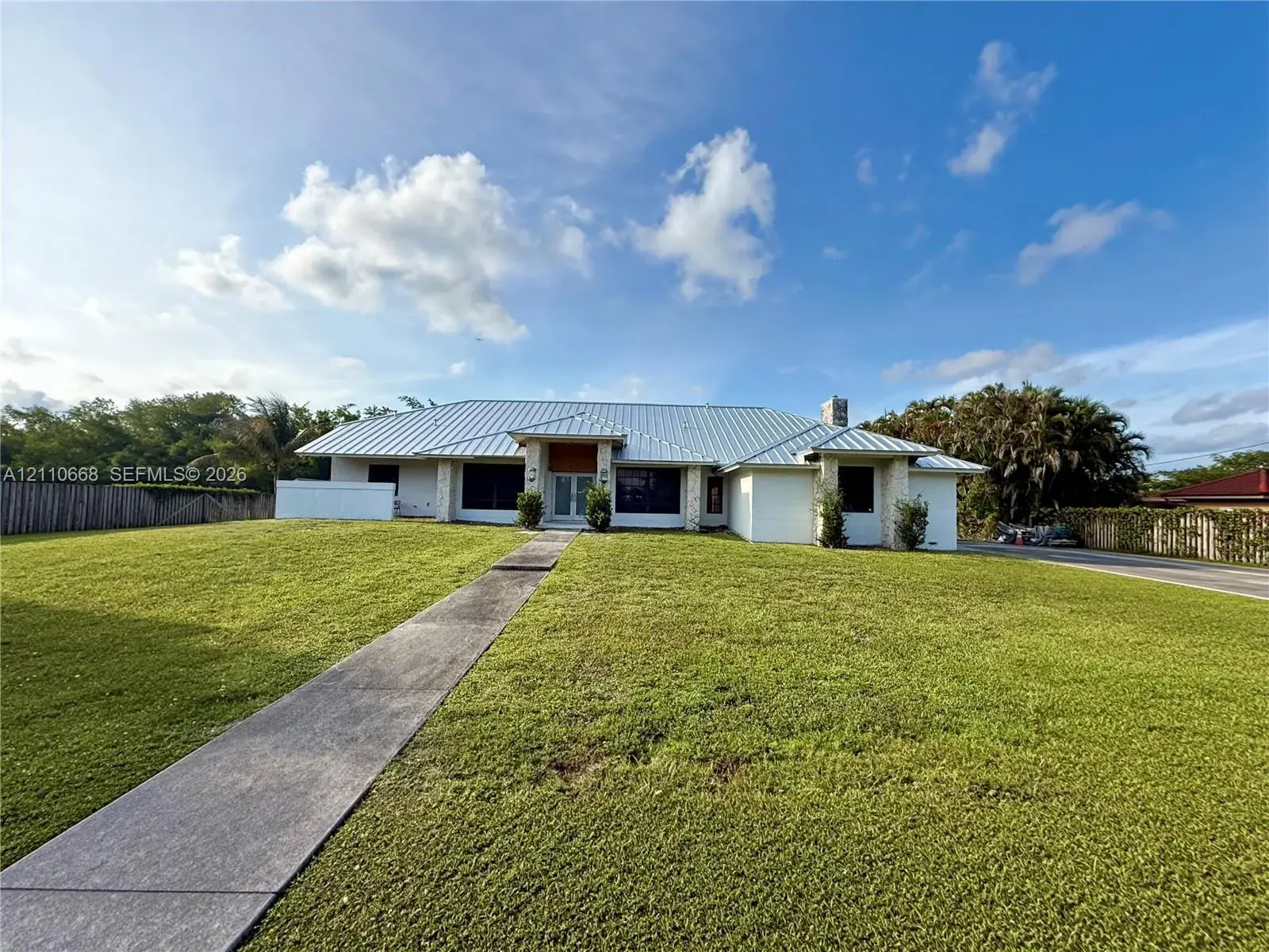 4 bedroom 3 bath Residential for sale at 11961 NW 4th St, Plantation FL 33325