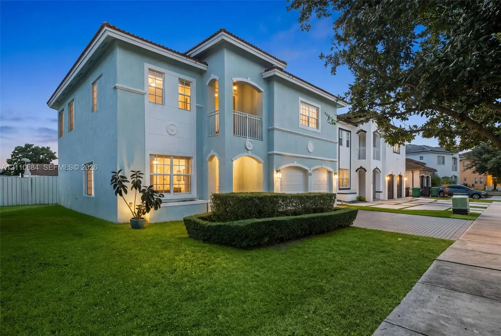 5 bedroom 4 bath Residential for sale at 13542 SW 177th Ter, Miami FL 33177