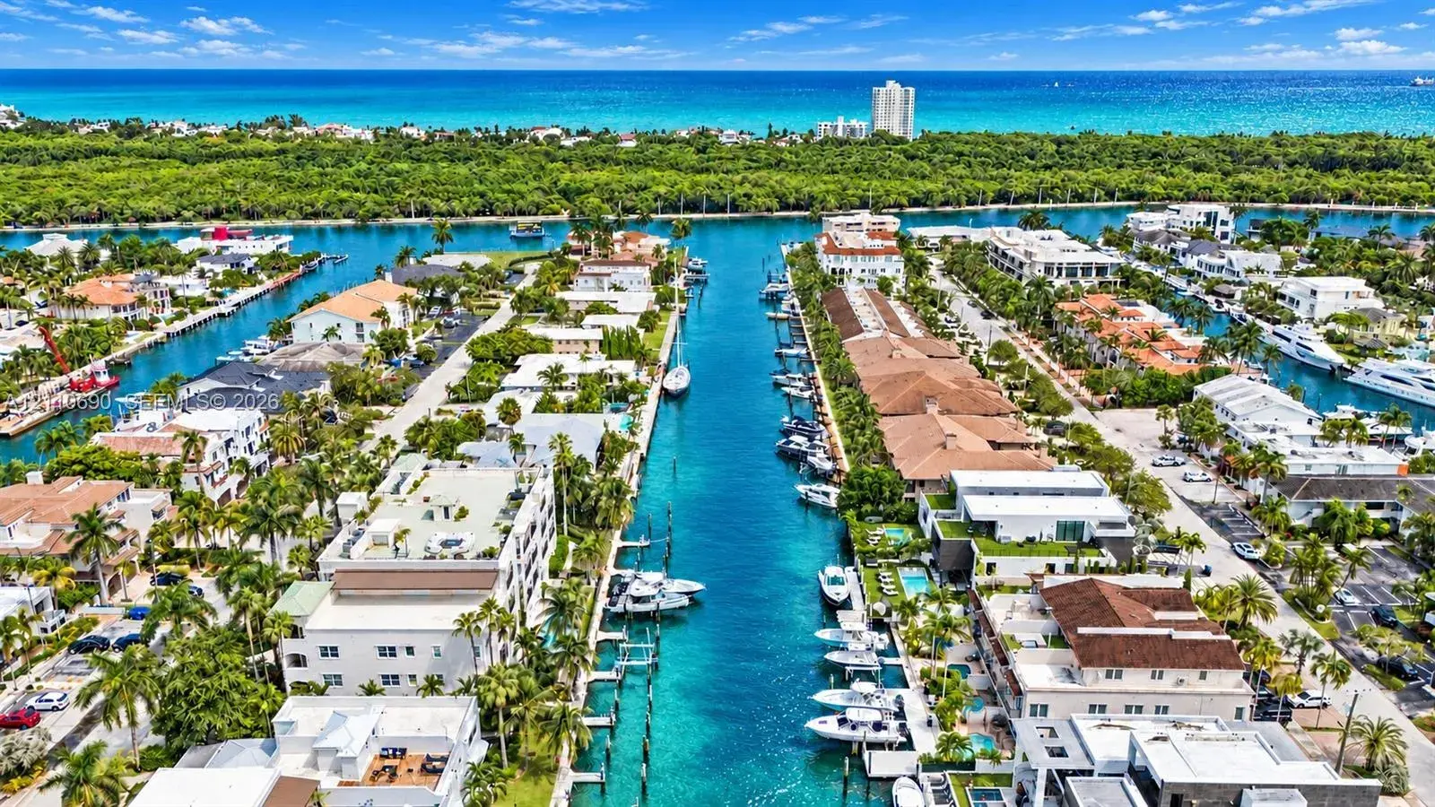 2720 NE 15th St # 201, Fort Lauderdale FL 33304