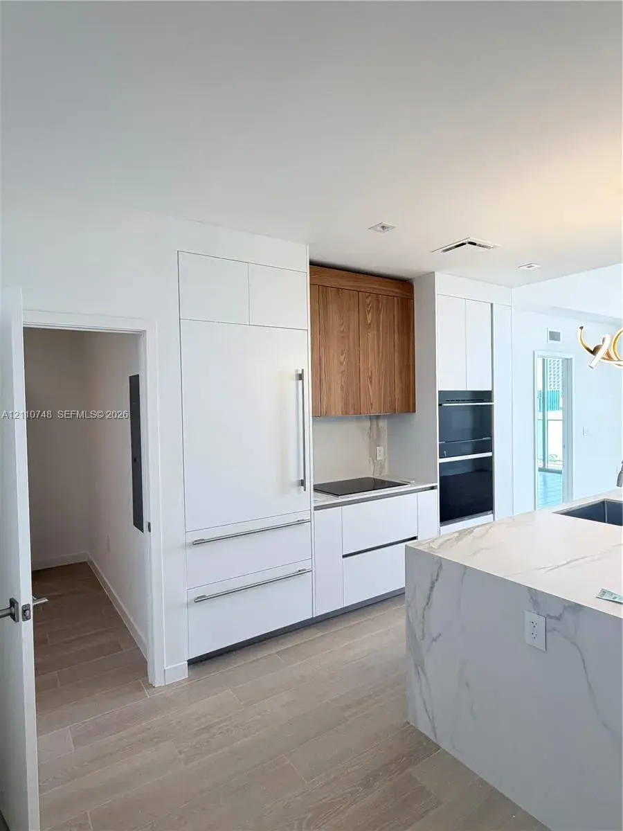 2 bedroom 2 bath Residential for sale at 1400 Biscayne BLVD # 809, Miami FL 33132