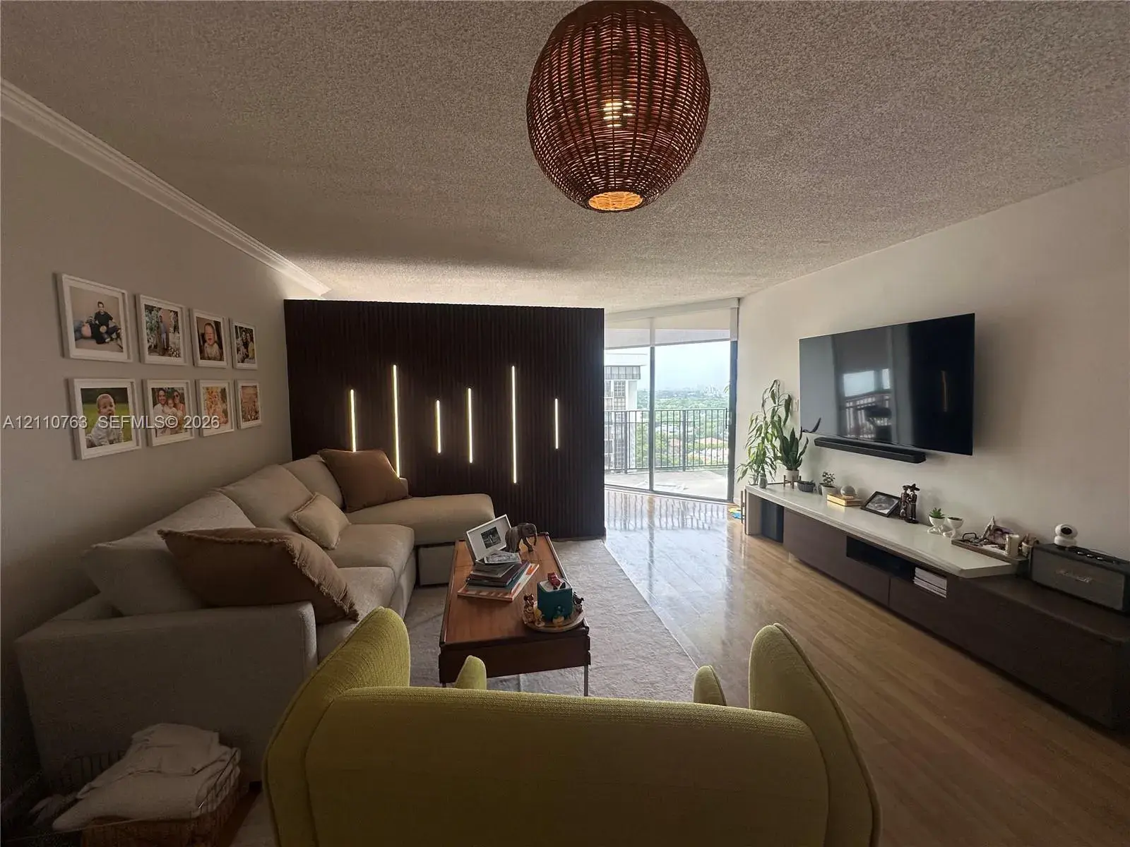 1 bedroom 1 bath Residential for sale at 1901 Brickell Ave # B1706, Miami FL 33129