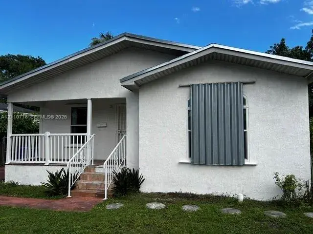 6241 NW 1st Pl, Miami FL 33150