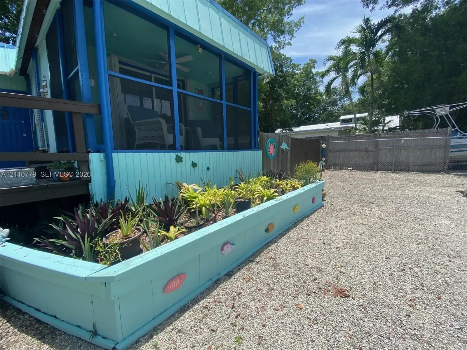 2 bedroom 1 bath Residential for sale at 35 Dolphin Rd, Key Largo FL 33037