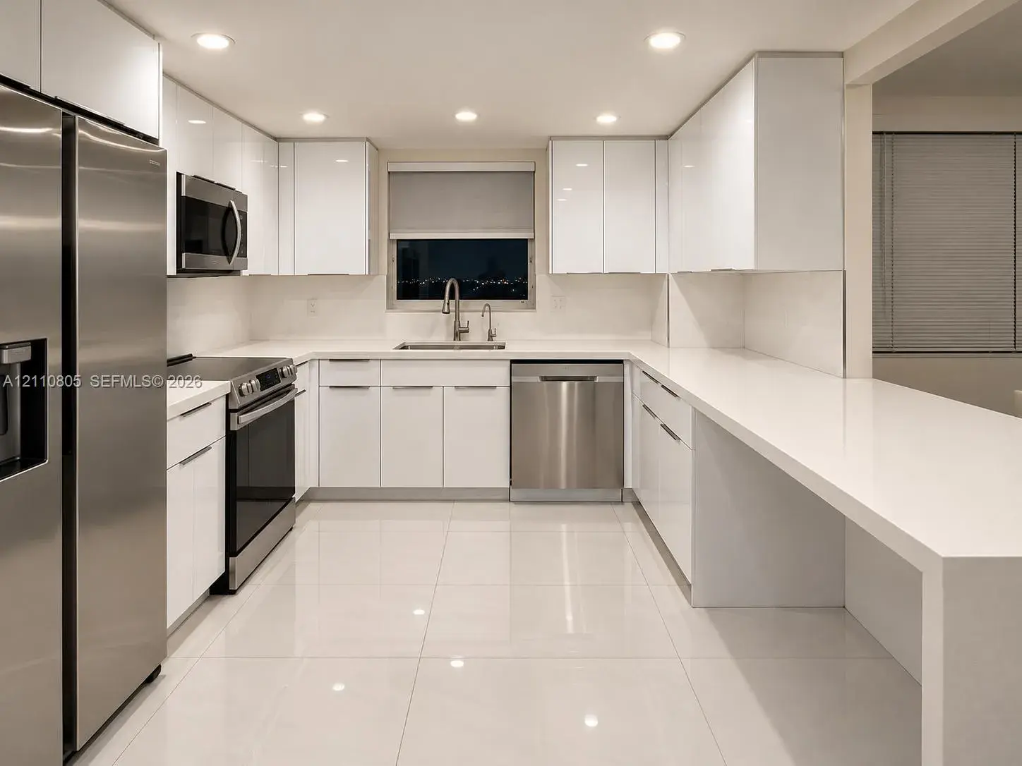 2750 NE 183rd St # 2208, Aventura FL 33160