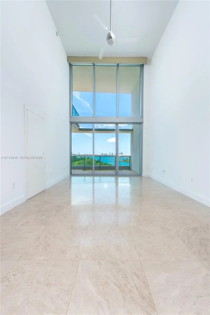 900 Biscayne Blvd # 707, Miami FL 33132