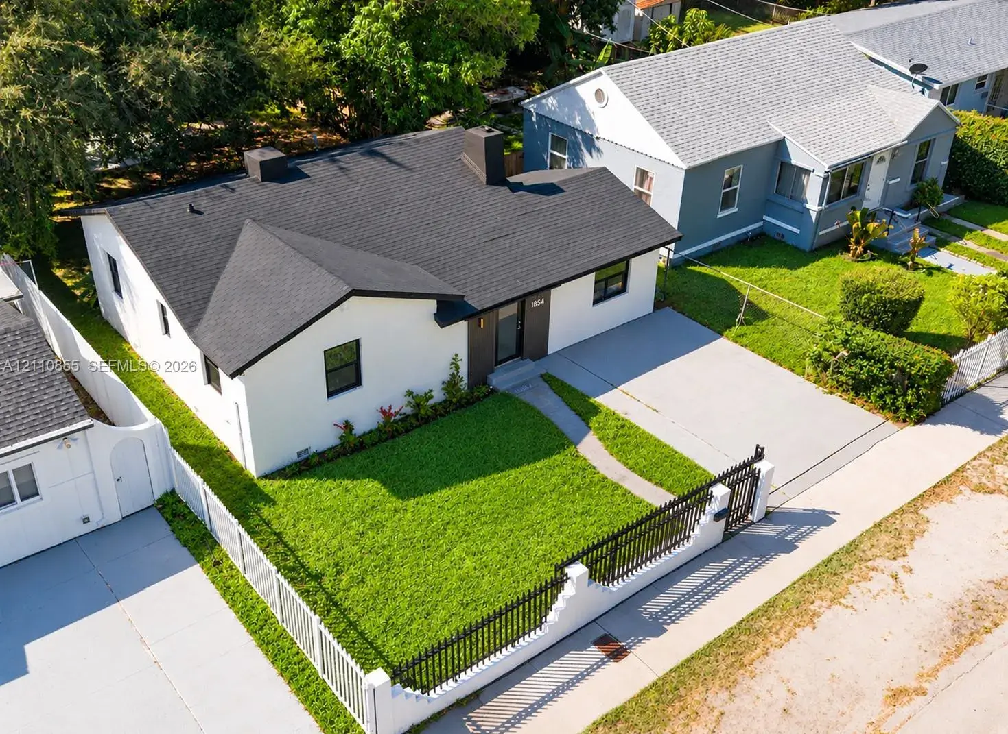 854 NW 76th St, Miami FL 33150