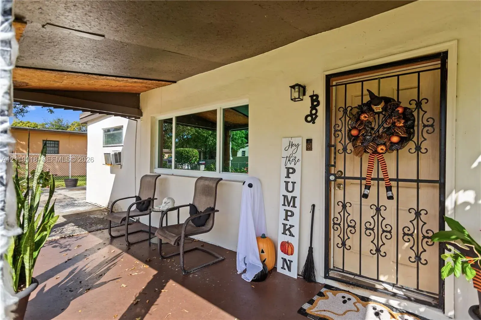2007 NW 89th St, Miami FL 33147