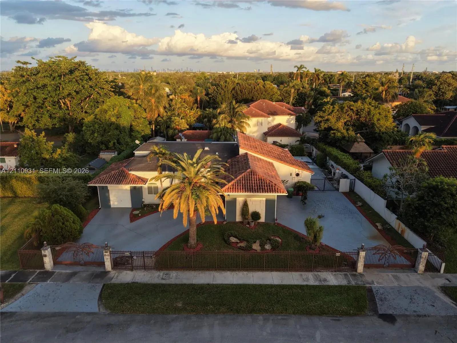 4 bedroom 3 bath Residential for sale at 3005 SW 99th Ct, Miami FL 33165