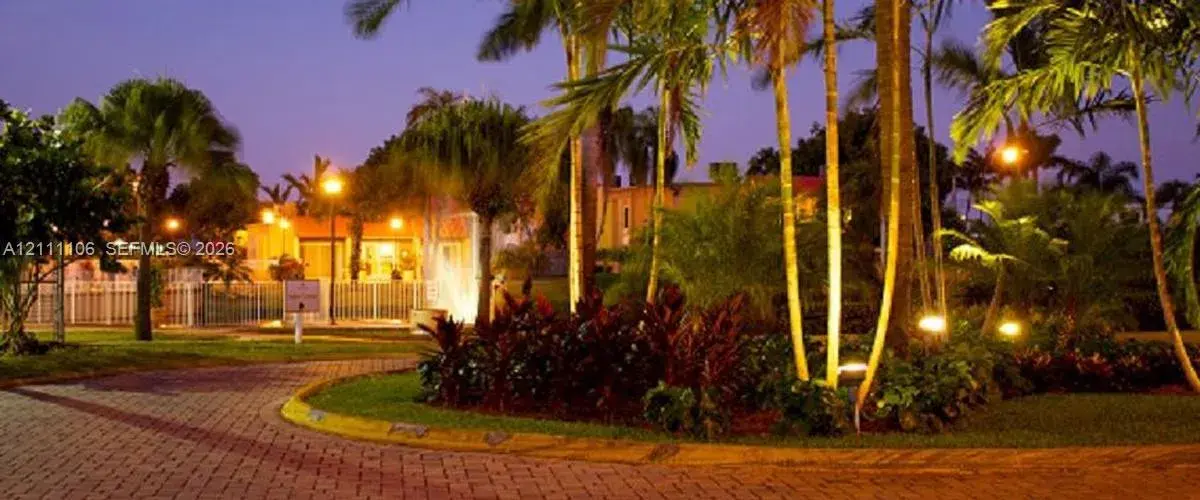 1 bedroom 1 bath Residential for sale at 4900 NW 79th Ave # 206, Doral FL 33166