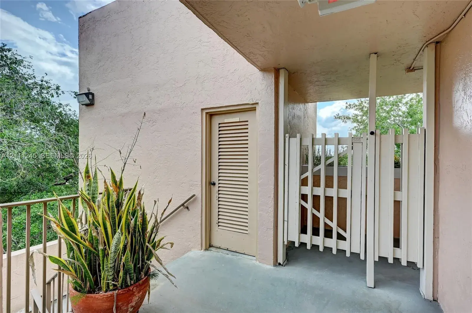 6800 Cypress Rd # 506, Plantation FL 33317