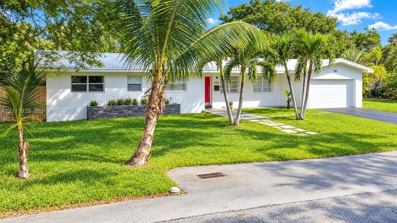 4 bedroom 3 bath Residential for sale at 15060 SW 80th Ave, Palmetto Bay FL 33158