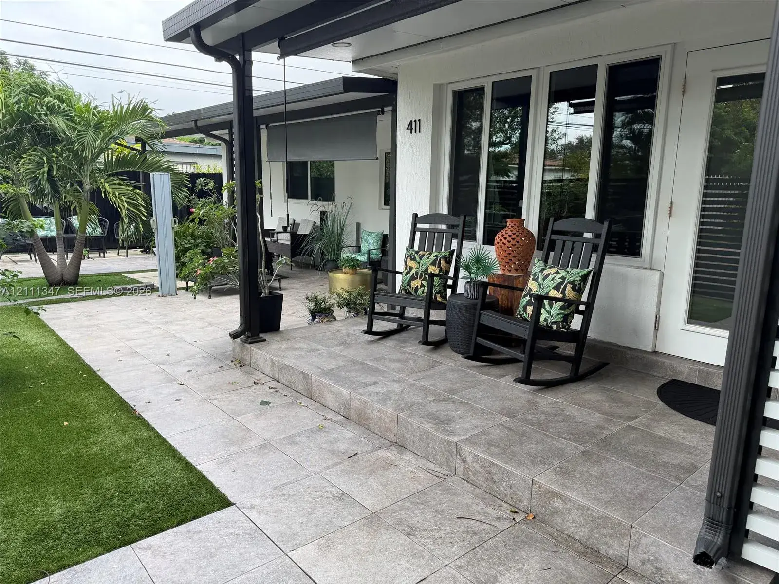 2 bedroom 2 bath Residential for sale at 411 SW 51st Ct, Miami FL 33134