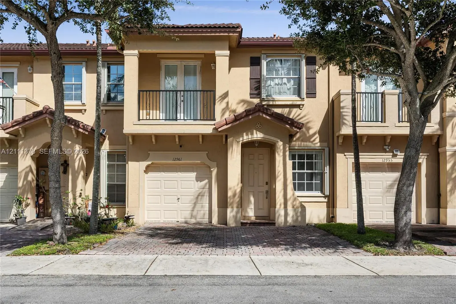 3 bedroom 2 bath Residential for sale at 12961 SW 134th Ter, Miami FL 33186