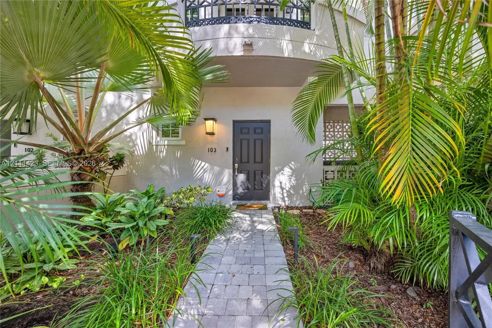 3 bedroom 2 bath Residential for sale at 261 Navarre Ave # 3, Coral Gables FL 33134
