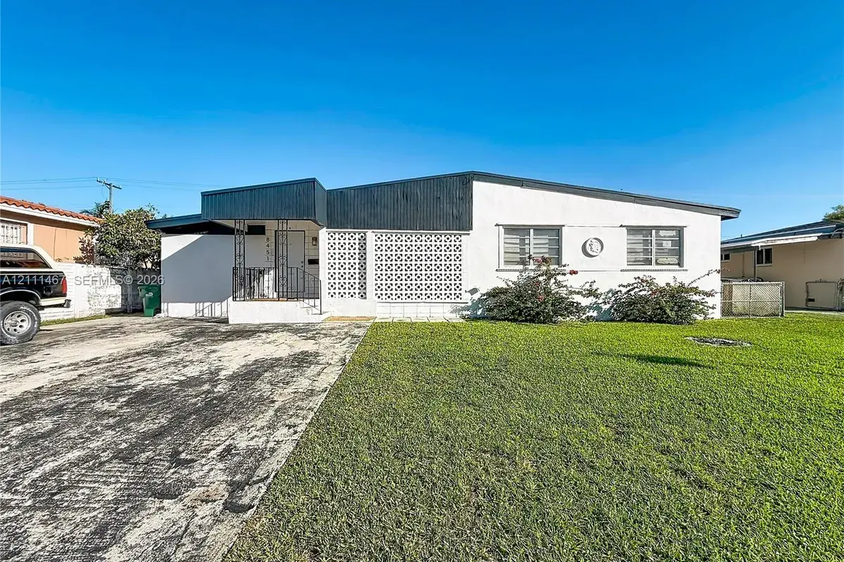 8451 SW 35th Ter, Miami FL 33155