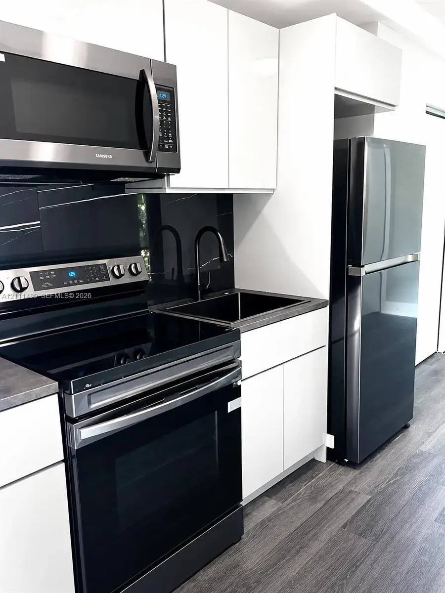 1126 NW 58th Ter, Miami FL 33127