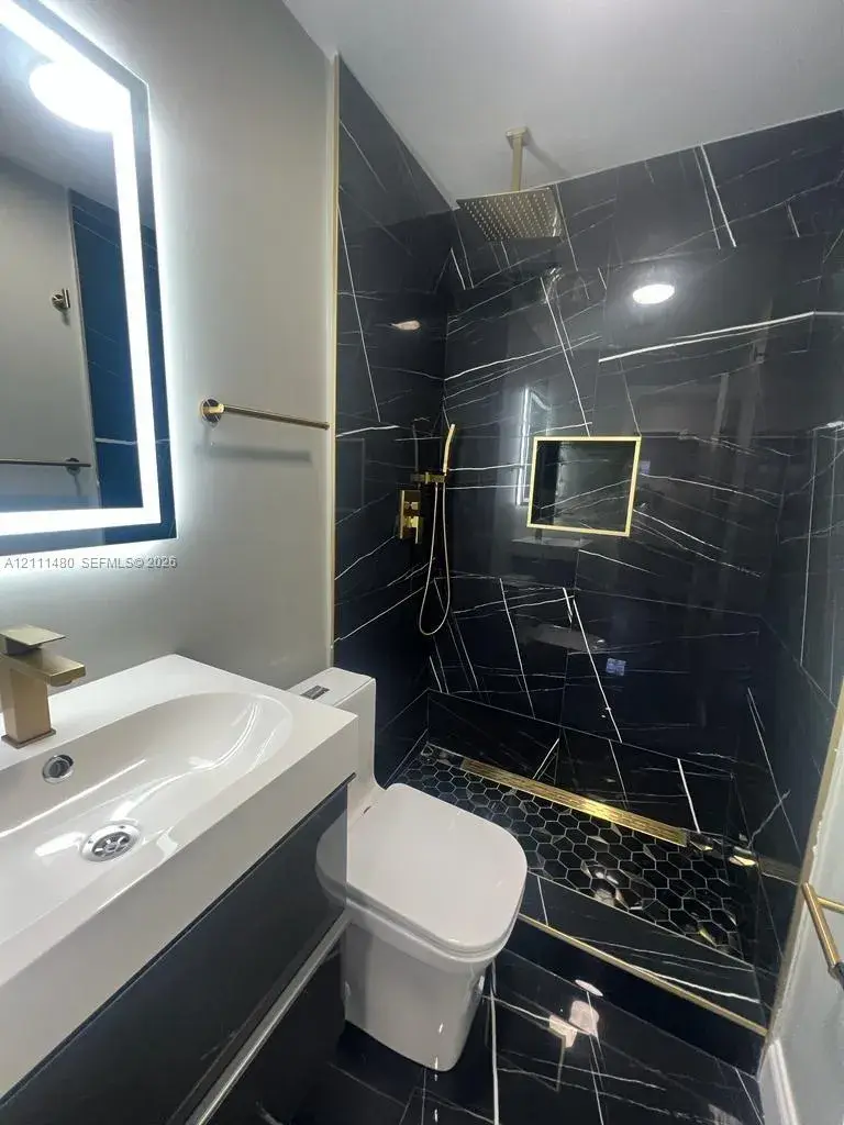 1126 NW 58th Ter, Miami FL 33127