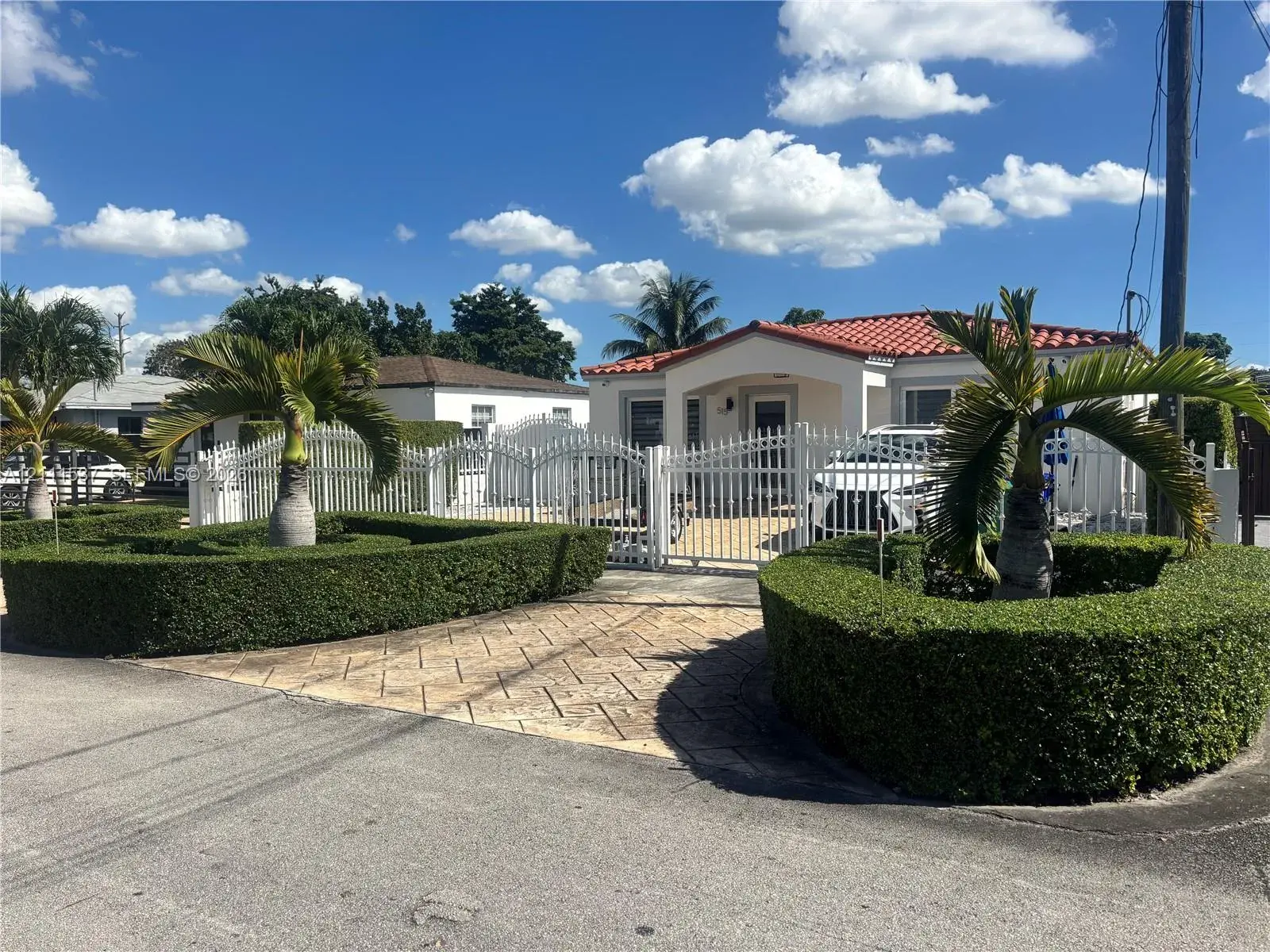 3 bedroom 2 bath Residential for sale at 515 SW 65th Ave, Miami FL 33144