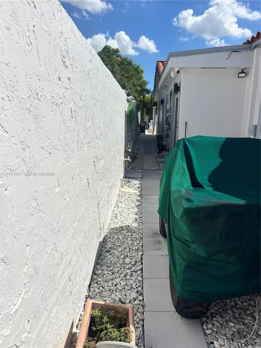 515 SW 65th Ave, Miami FL 33144