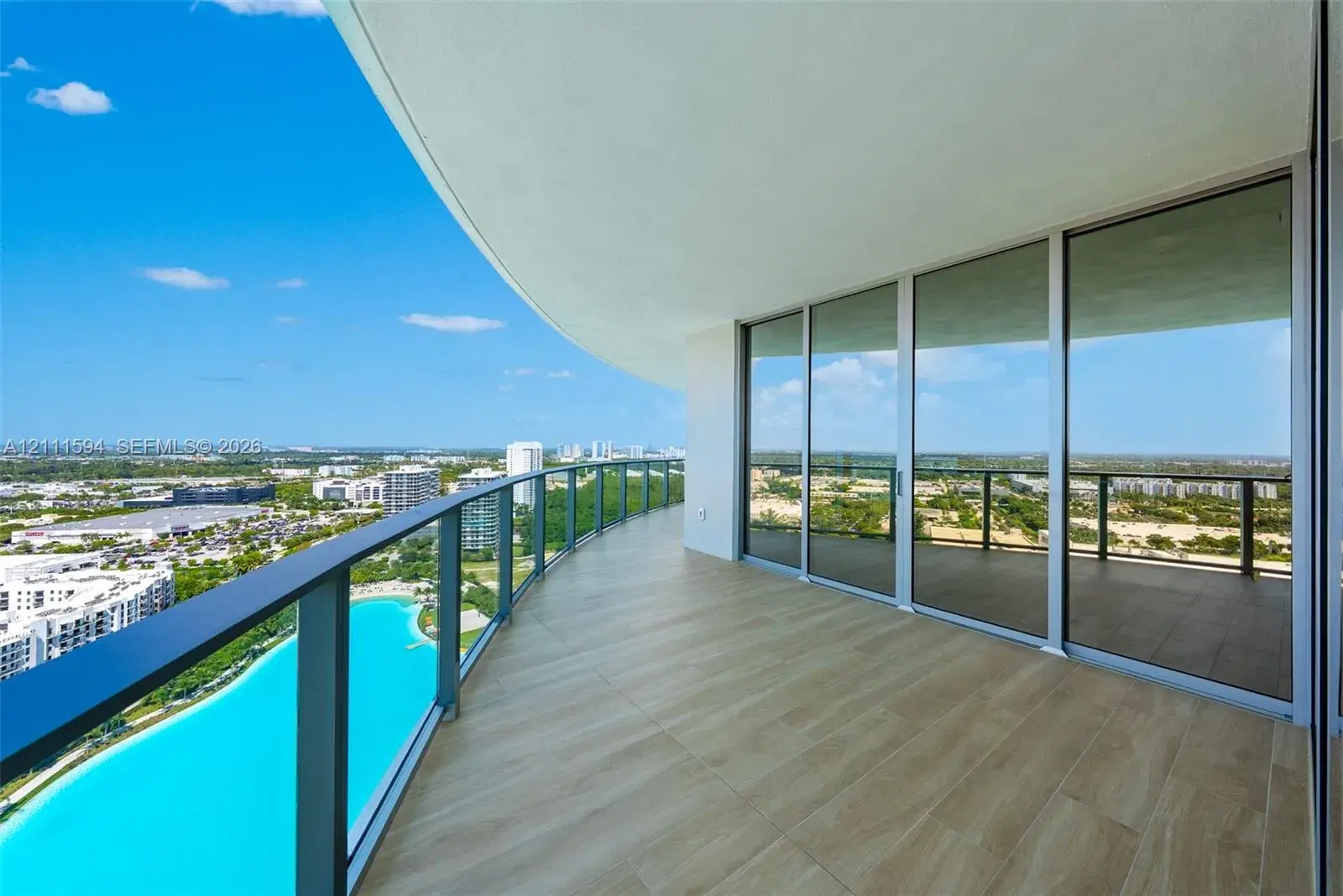2411 Laguna Cir # 2506, North Miami FL 33181