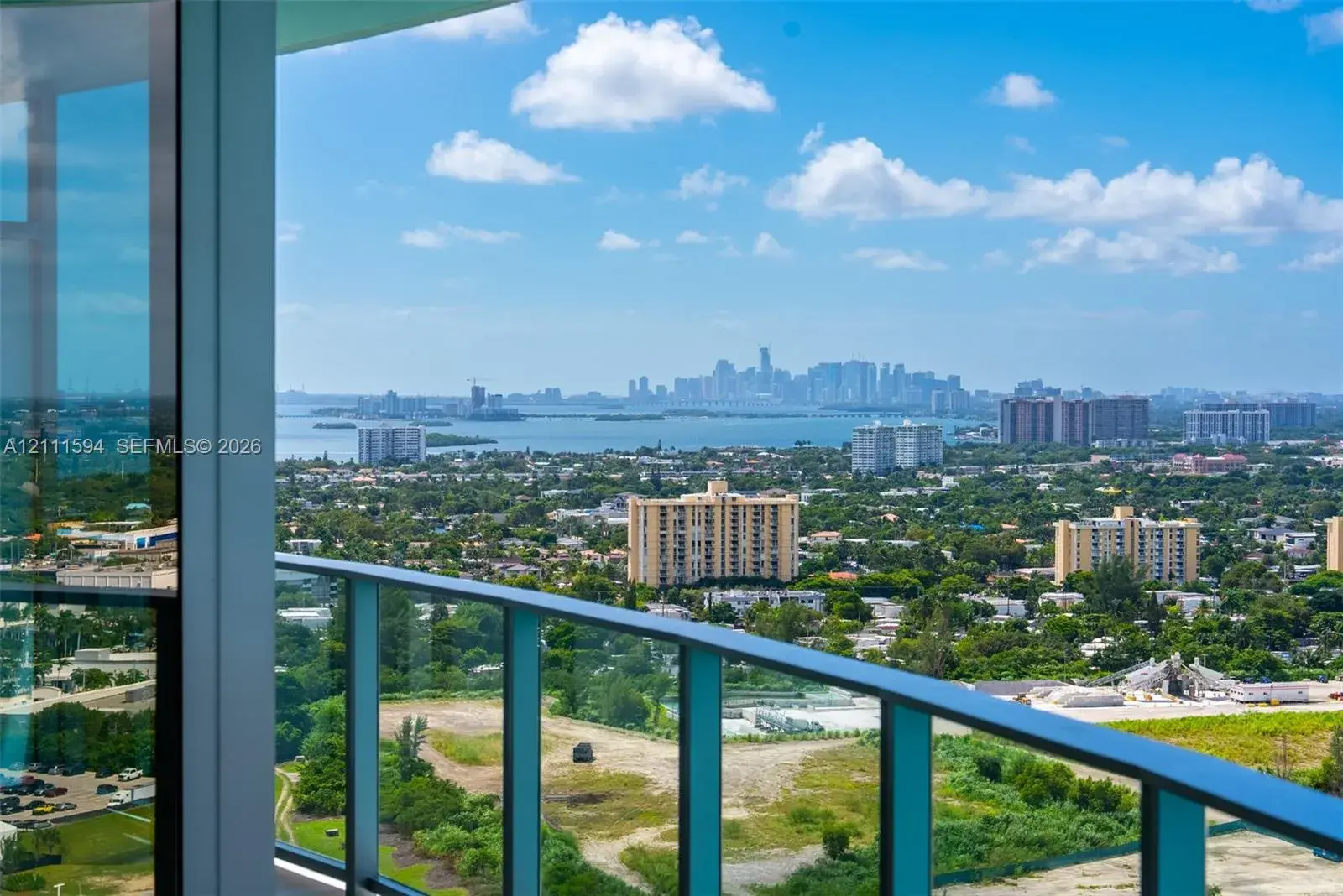 2411 Laguna Cir # 2506, North Miami FL 33181