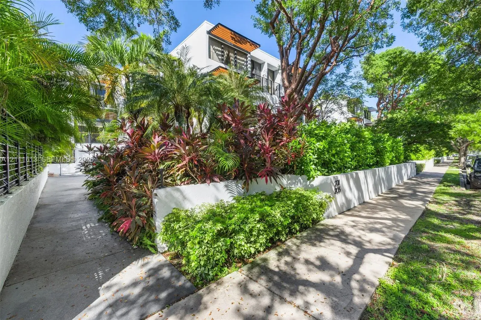 201 E Enid Dr # 31, Key Biscayne FL 33149