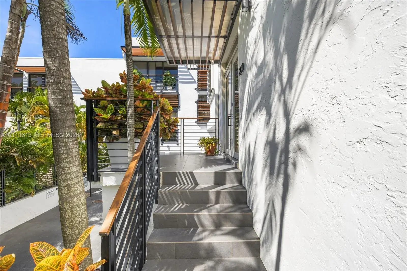 201 E Enid Dr # 31, Key Biscayne FL 33149