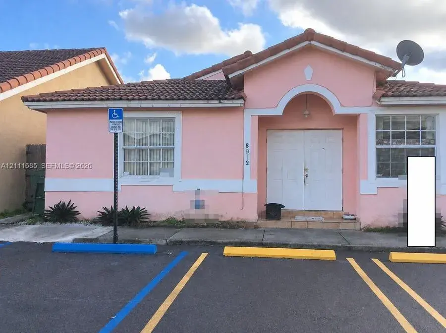 3 bedroom 2 bath Residential for sale at 8912 NW 121st St # 25, Hialeah Gardens FL 33018