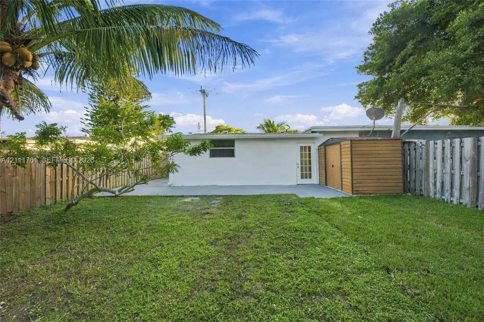 6971 SW 19th St, North Lauderdale FL 33068
