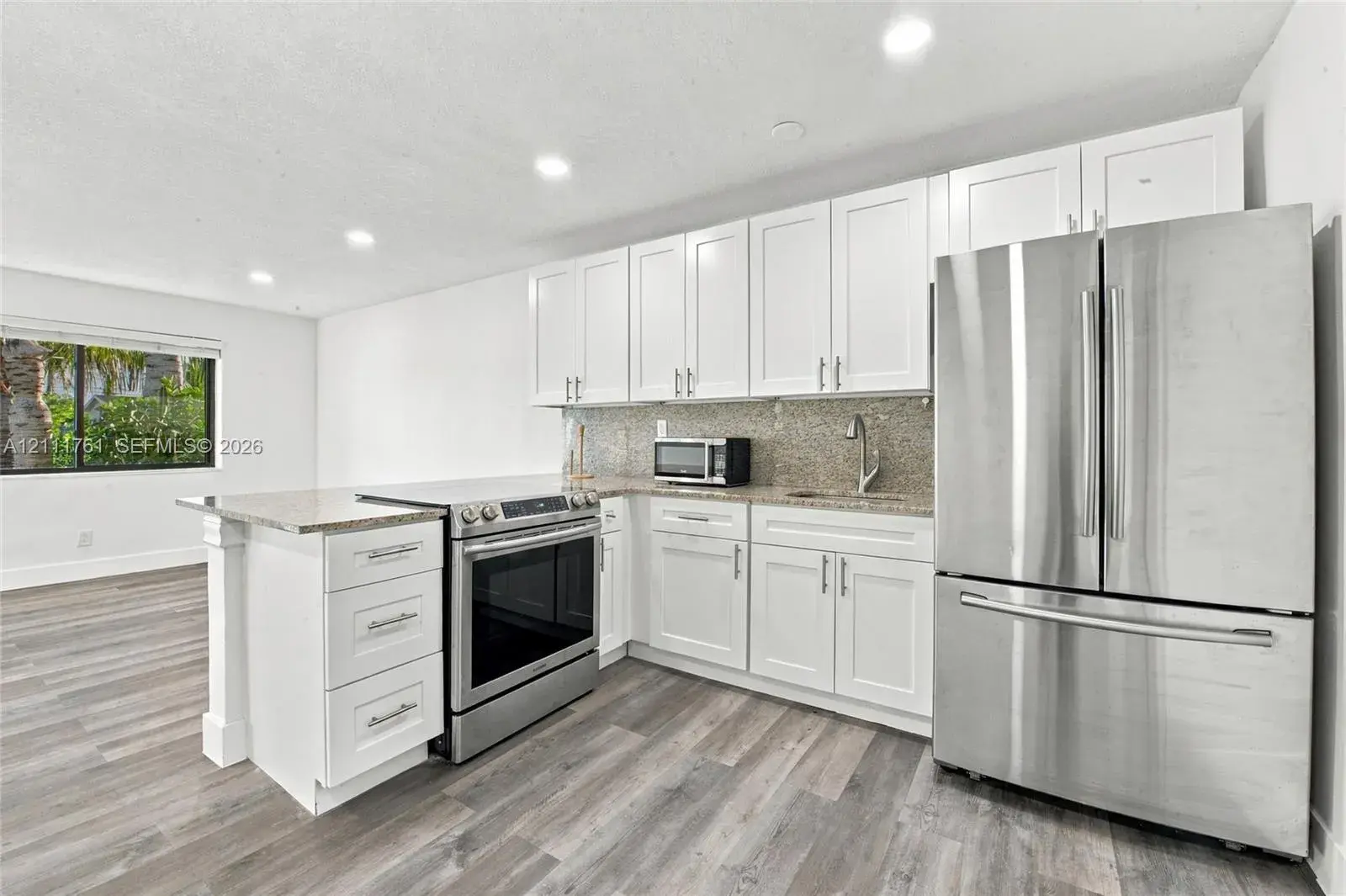 6971 SW 19th St, North Lauderdale FL 33068