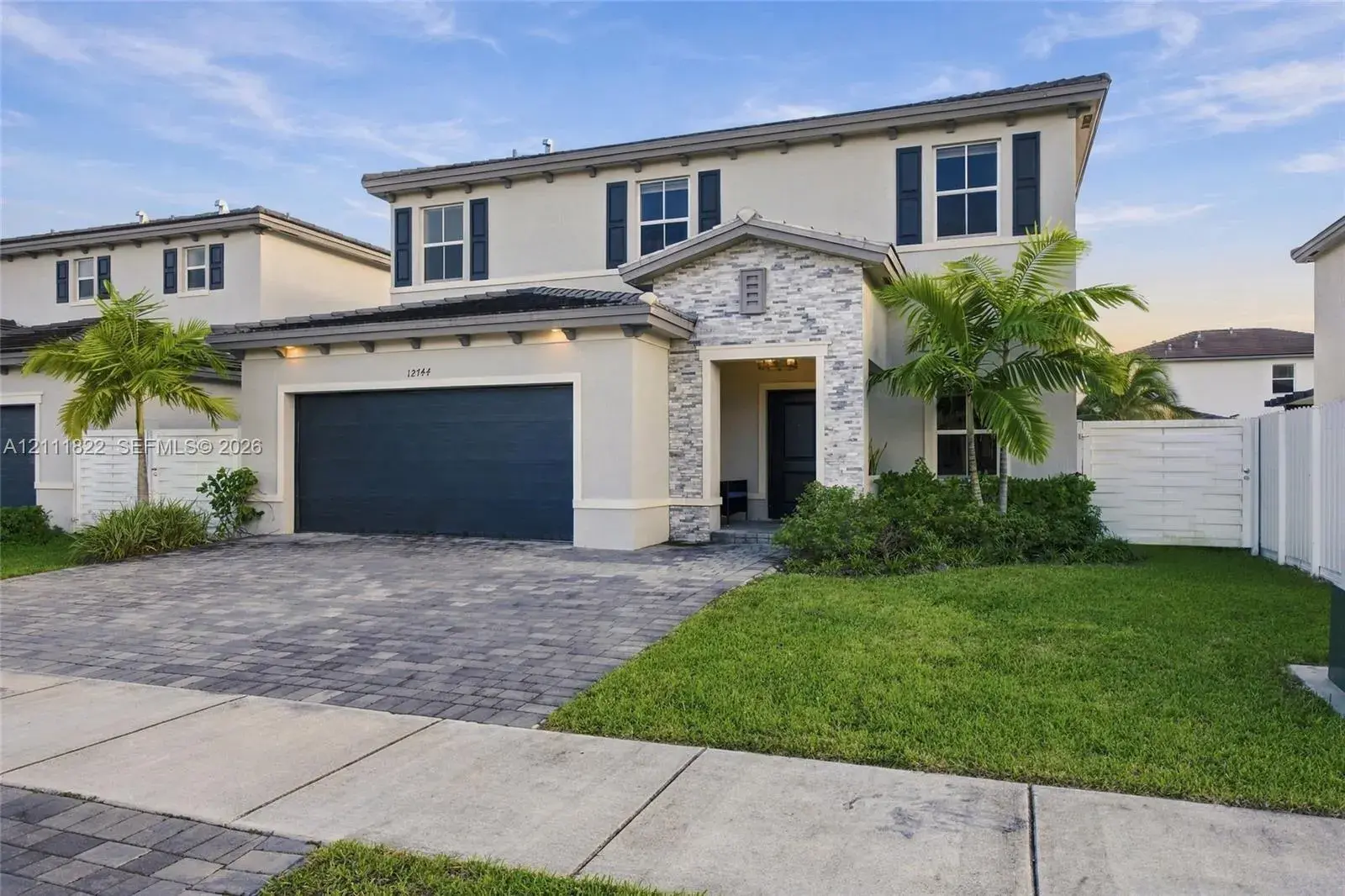12744 SW 211th St, Miami FL 33177