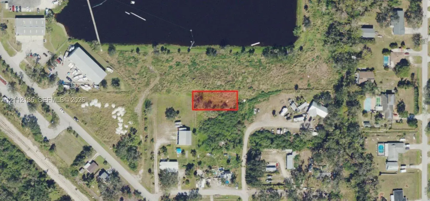 17381 First St, North Fort Myers FL 33917