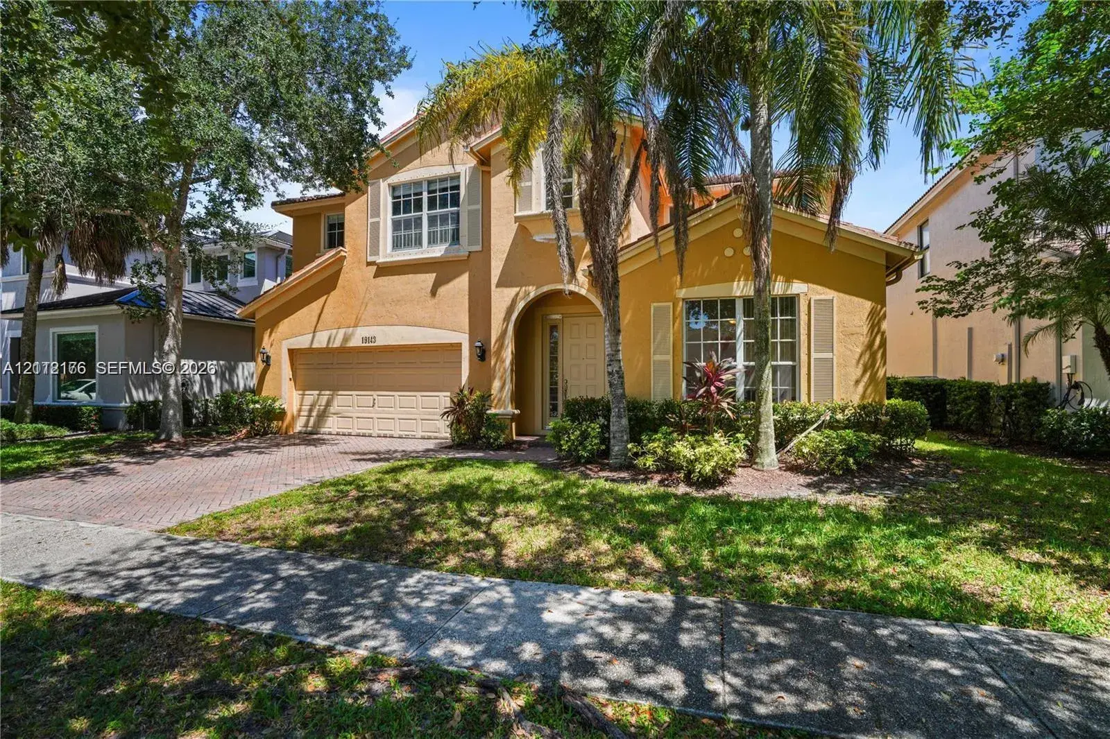 19143 Crystal St, Weston FL 33332