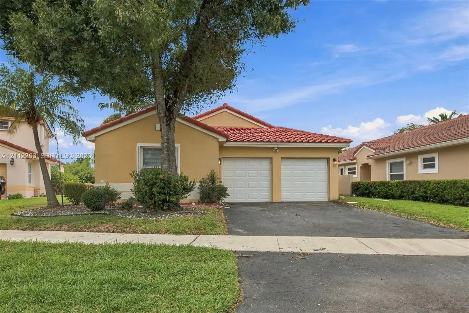 3 bedroom 2 bath Residential for sale at 18510 NW 18th St, Pembroke Pines FL 33029