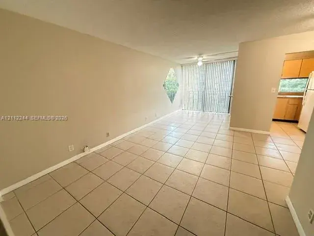 1 bedroom 1 bath Residential Lease for rent at 17011 N Bay Rd # 415, Sunny Isles Beach FL 33160
