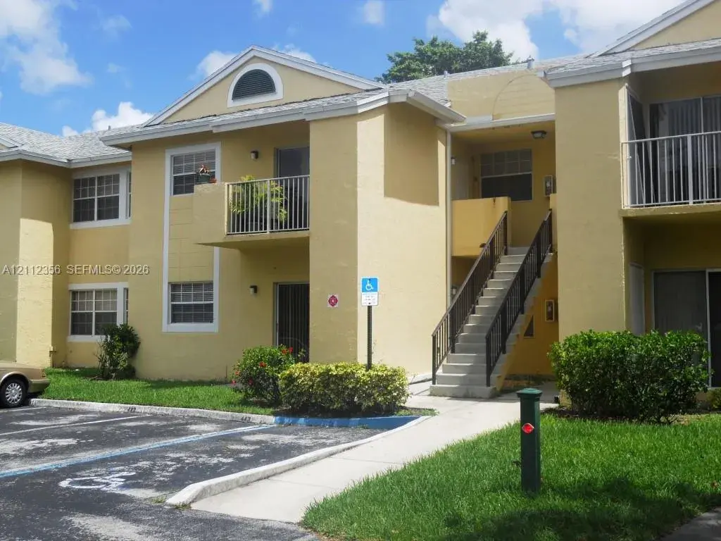2 bedroom 2 bath Residential for sale at 1881 NW 96th Ter # 7E, Pembroke Pines FL 33024