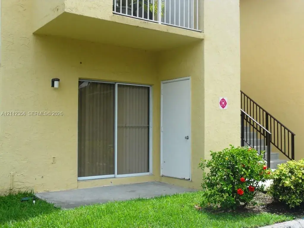 1881 NW 96th Ter # 7E, Pembroke Pines FL 33024