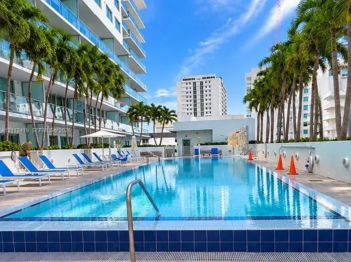 2 bedroom 2 bath Residential for sale at 1600 SW 1st Ave # 812, Miami FL 33129